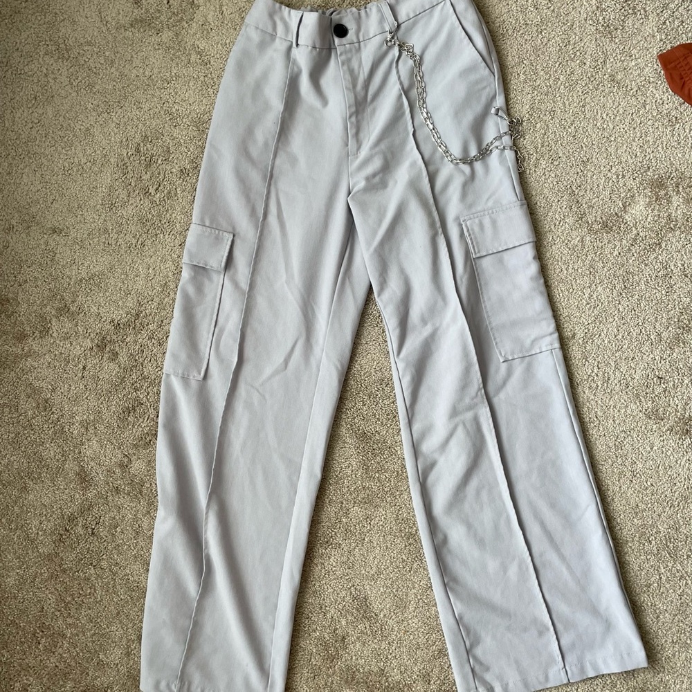 Rue 21 Women’s Curgy Gray Chic Cargo Pants